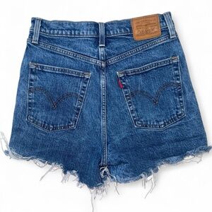 Levi’s Ribcage Cutoff Short Size 27